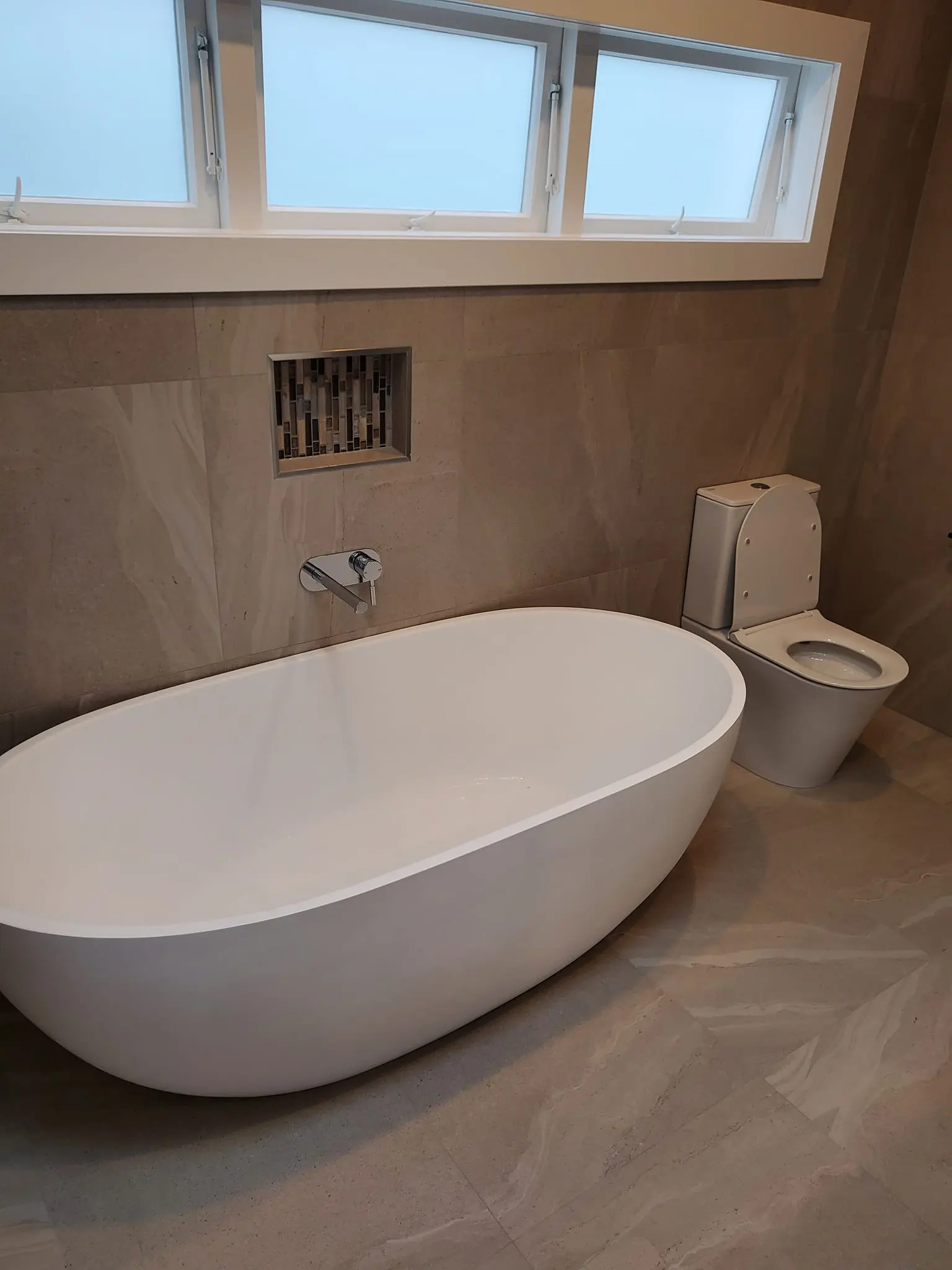 Toilet and standalone bath